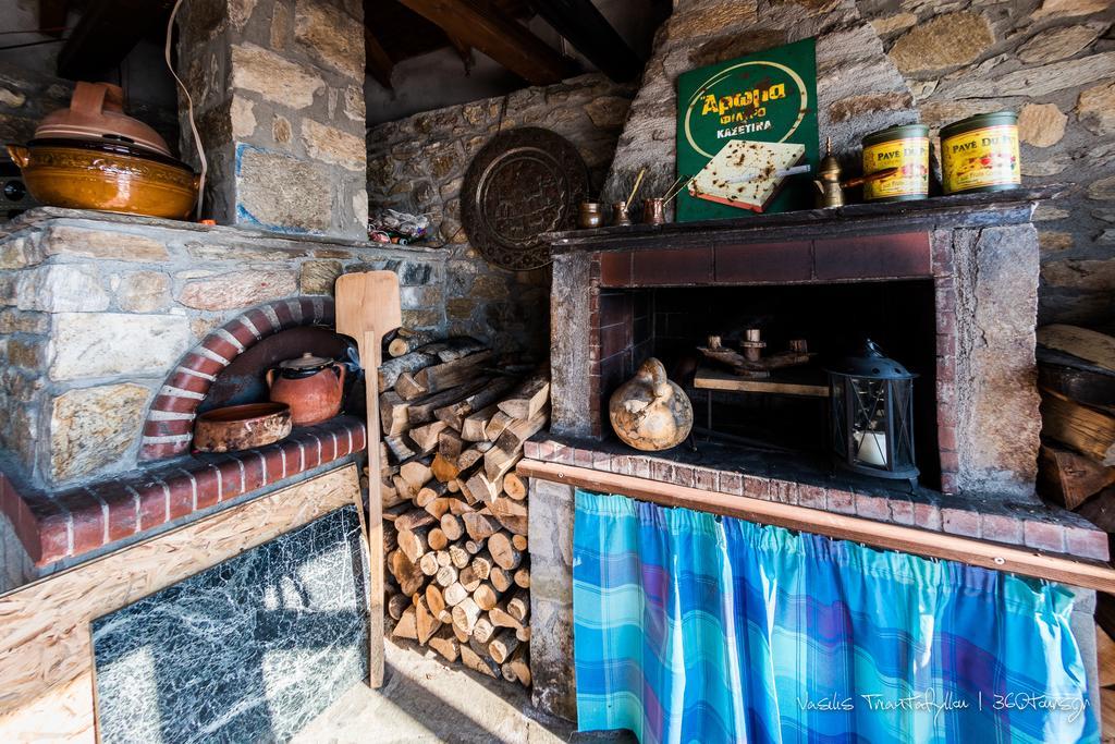 Argyro Guesthouse Nymfaio Bagian luar foto
