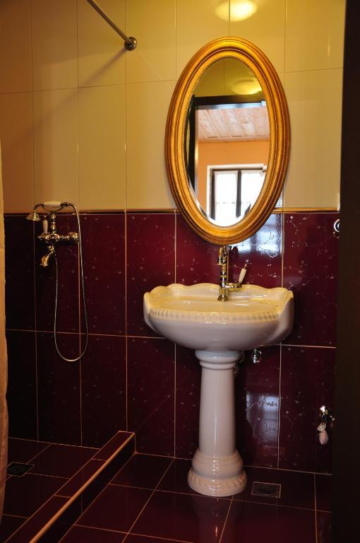 Argyro Guesthouse Nymfaio Ruang foto